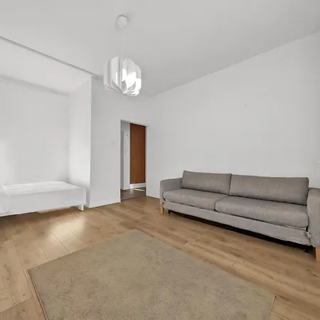 Teczowa Comfort By Bookinghost * Vratislav